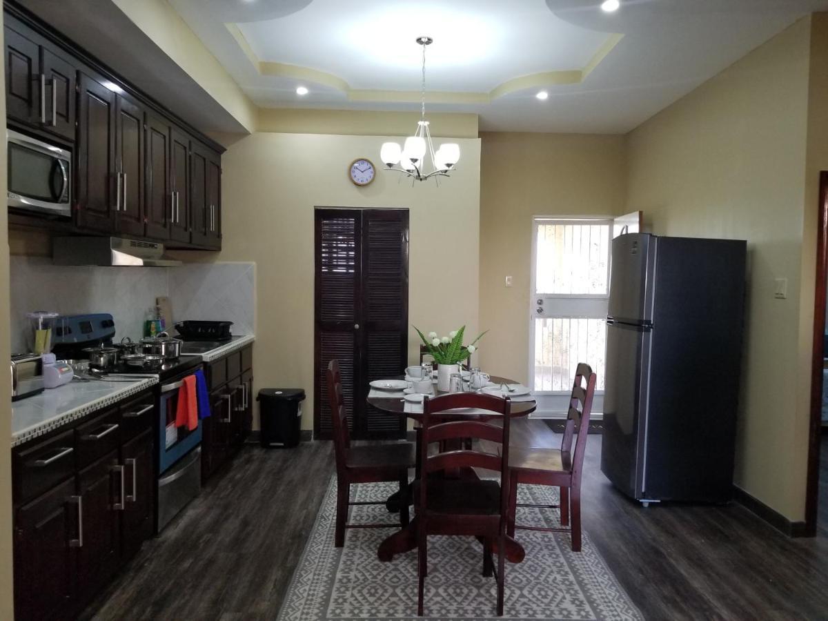 Royal View Apartment Plus Belize City Kültér fotó